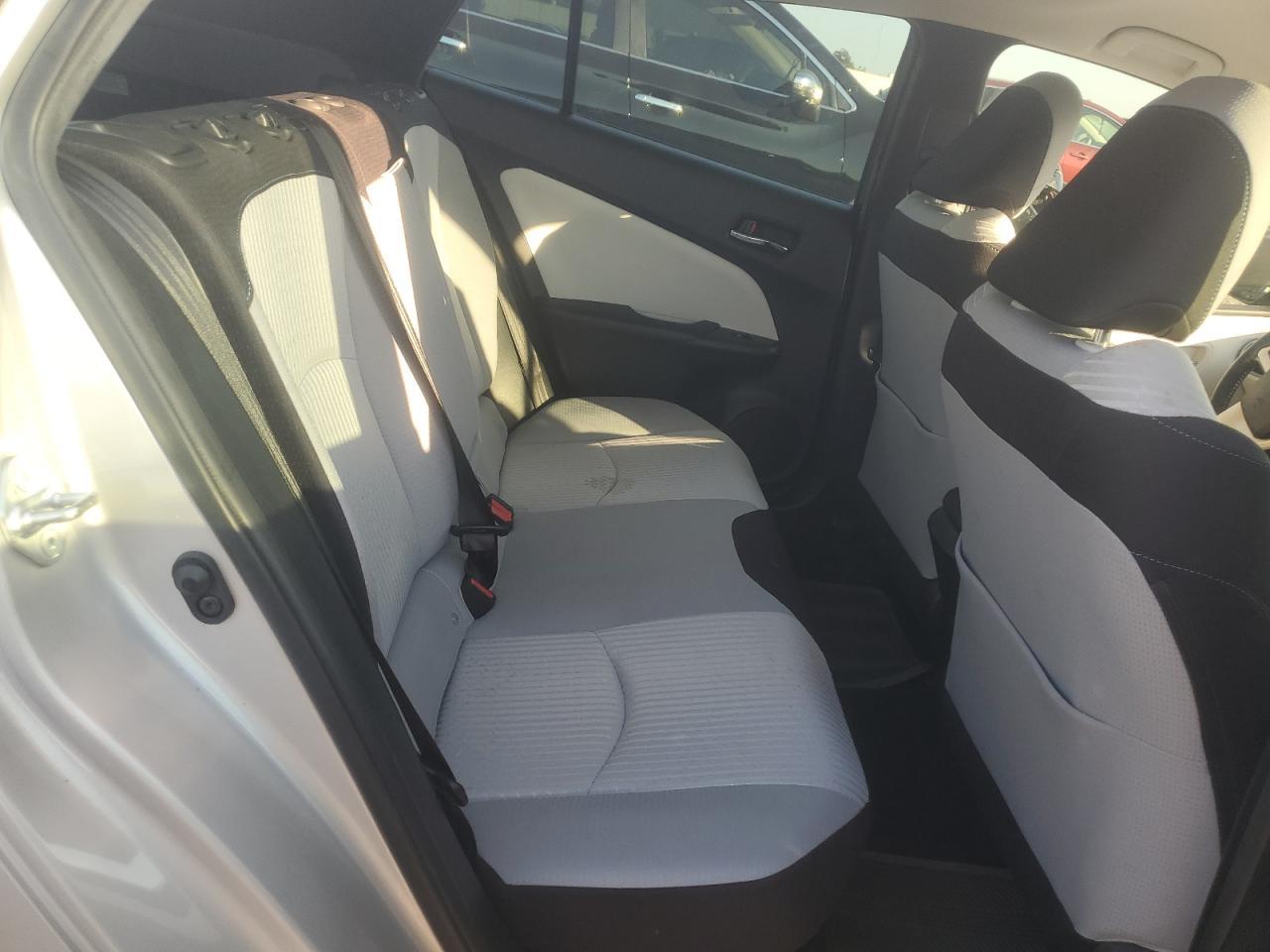 2018 TOYOTA PRIUS