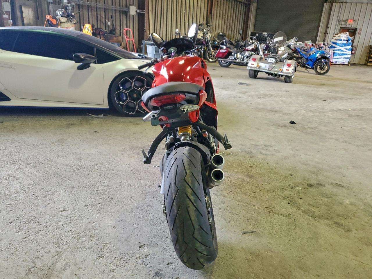 2024 DUCATI Supersport