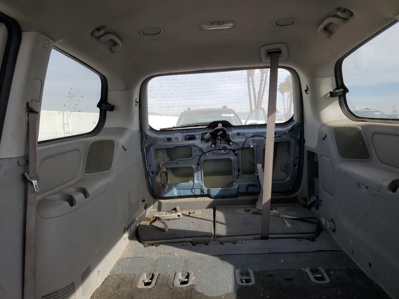 2011 KIA SEDONA