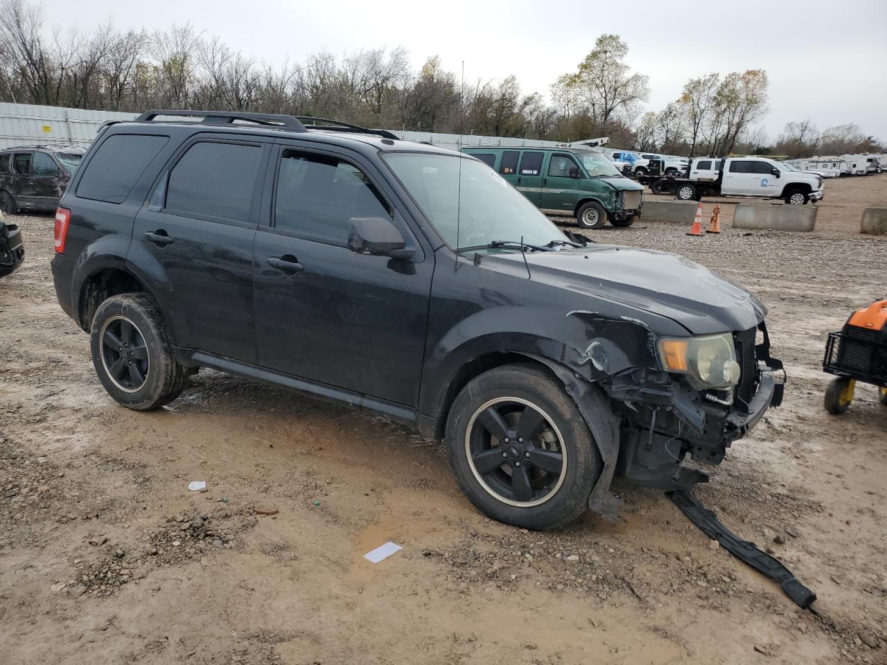 2009 FORD ESCAPE