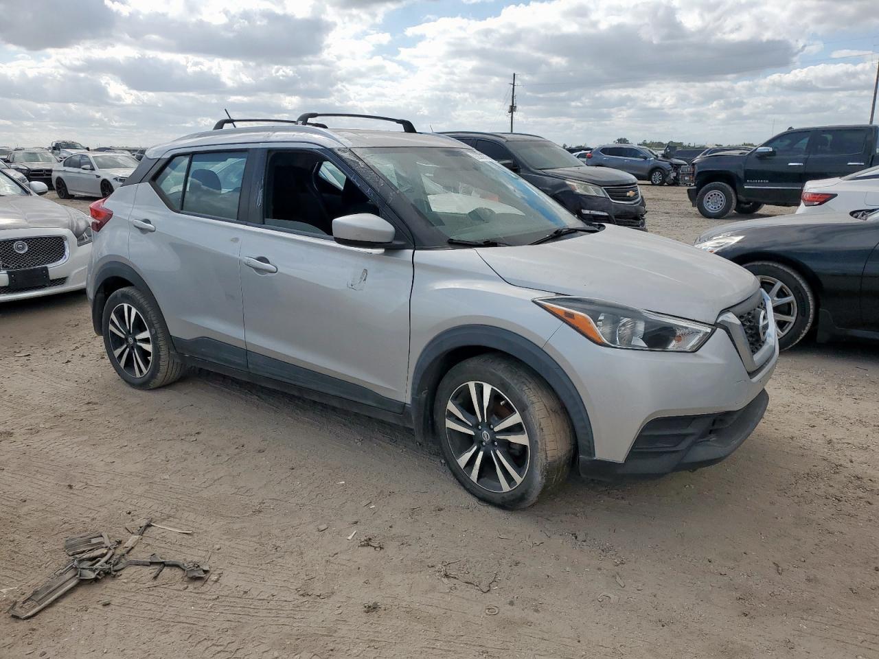 2019 NISSAN KICKS