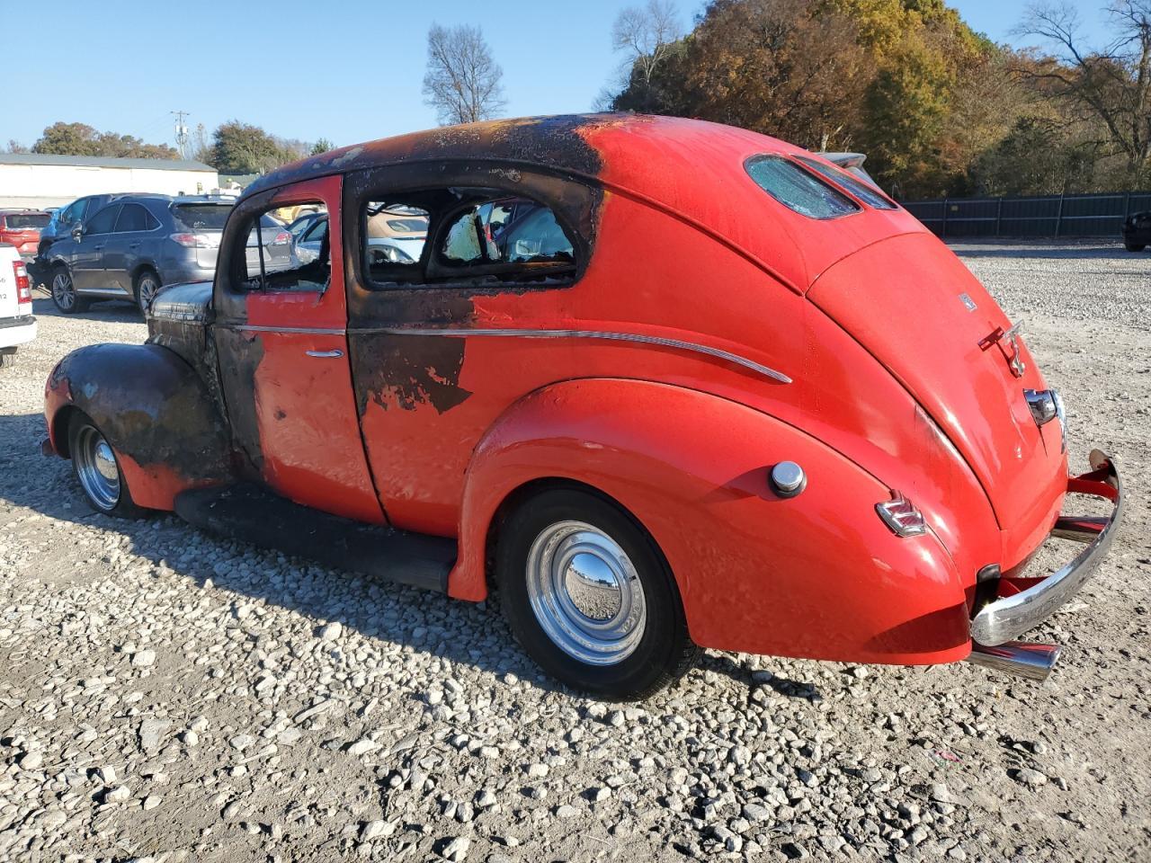 1940 FORD Deluxe