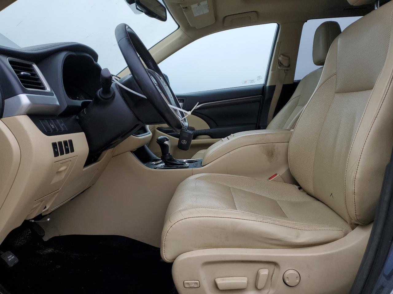 2014 TOYOTA HIGHLANDER