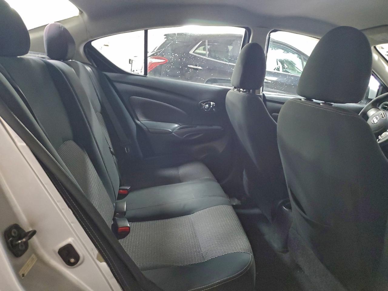 2014 NISSAN VERSA