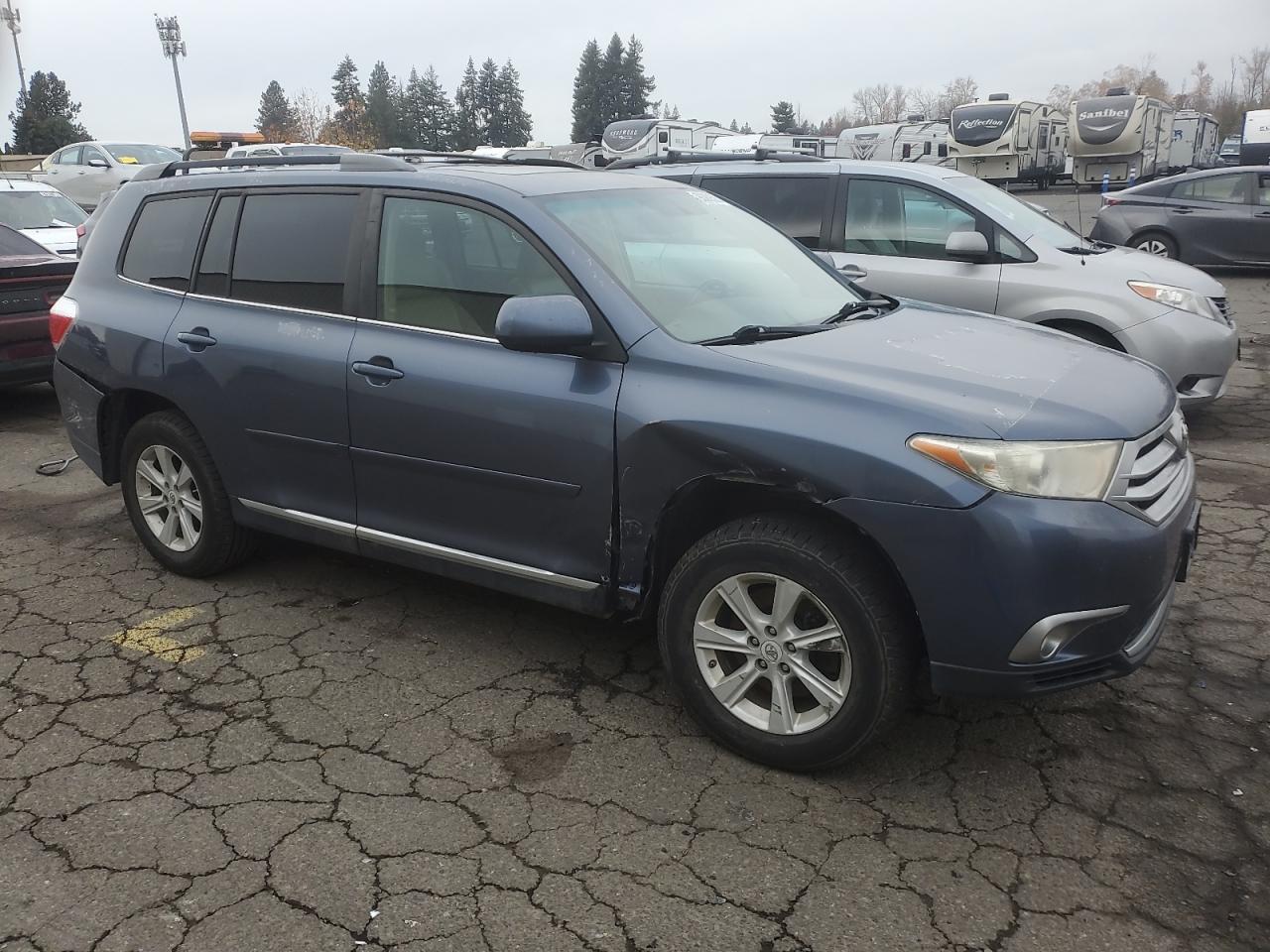 2011 TOYOTA HIGHLANDER