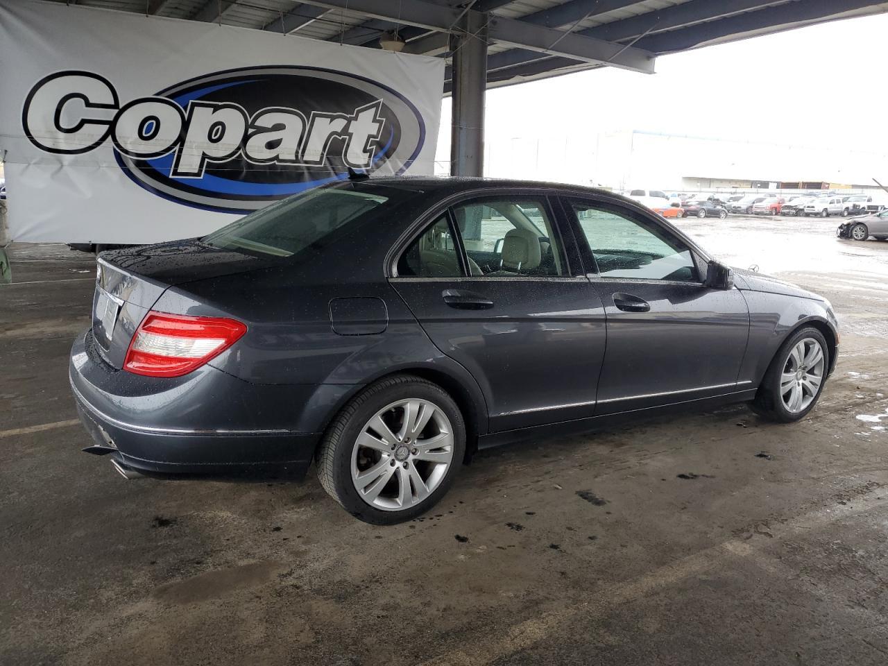 2011 MERCEDES-BENZ C-CLASS