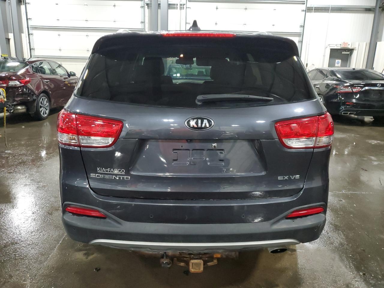 2016 KIA SORENTO
