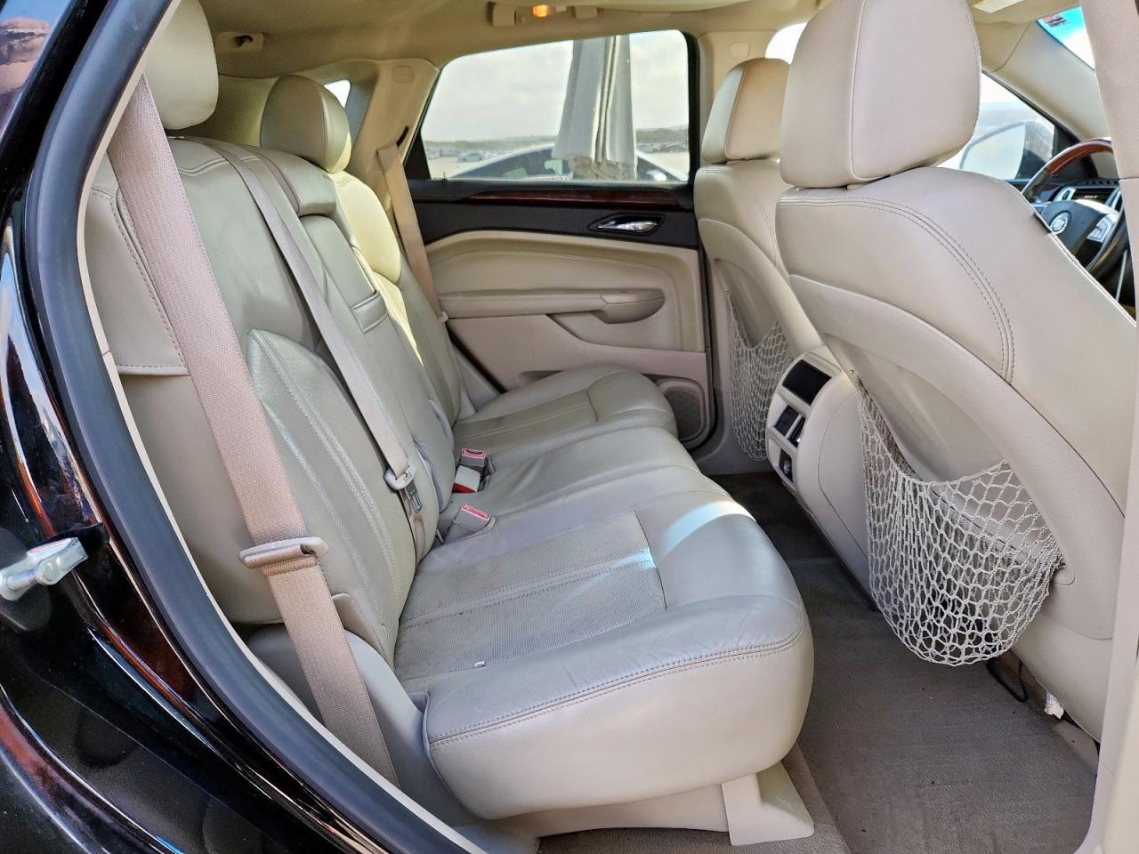 2010 CADILLAC SRX