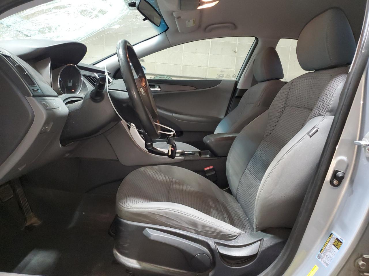 2011 HYUNDAI SONATA