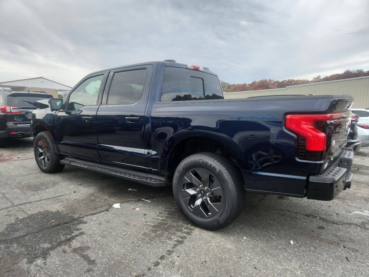 2025 FORD F-150 Lightning