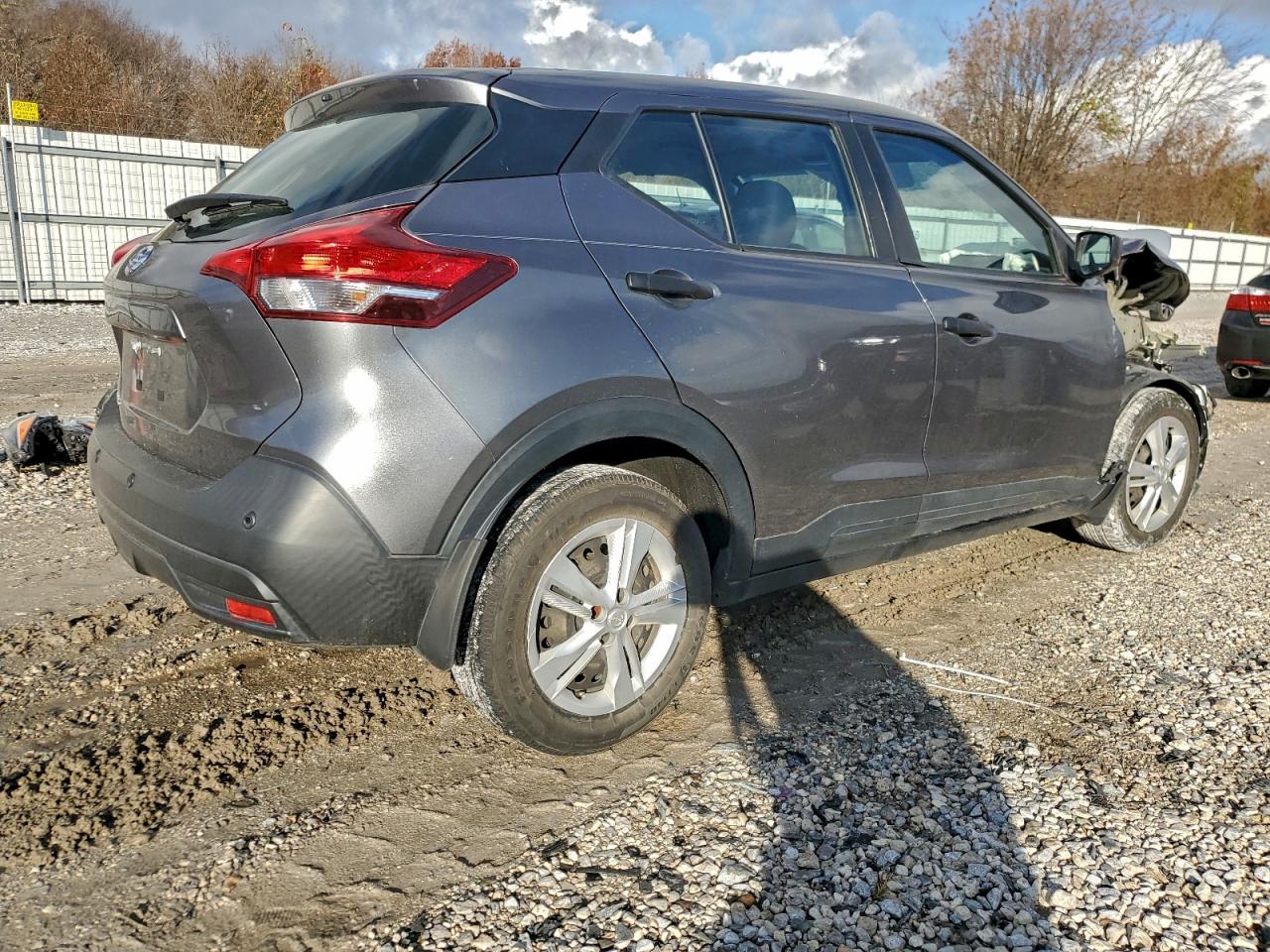 2020 NISSAN KICKS