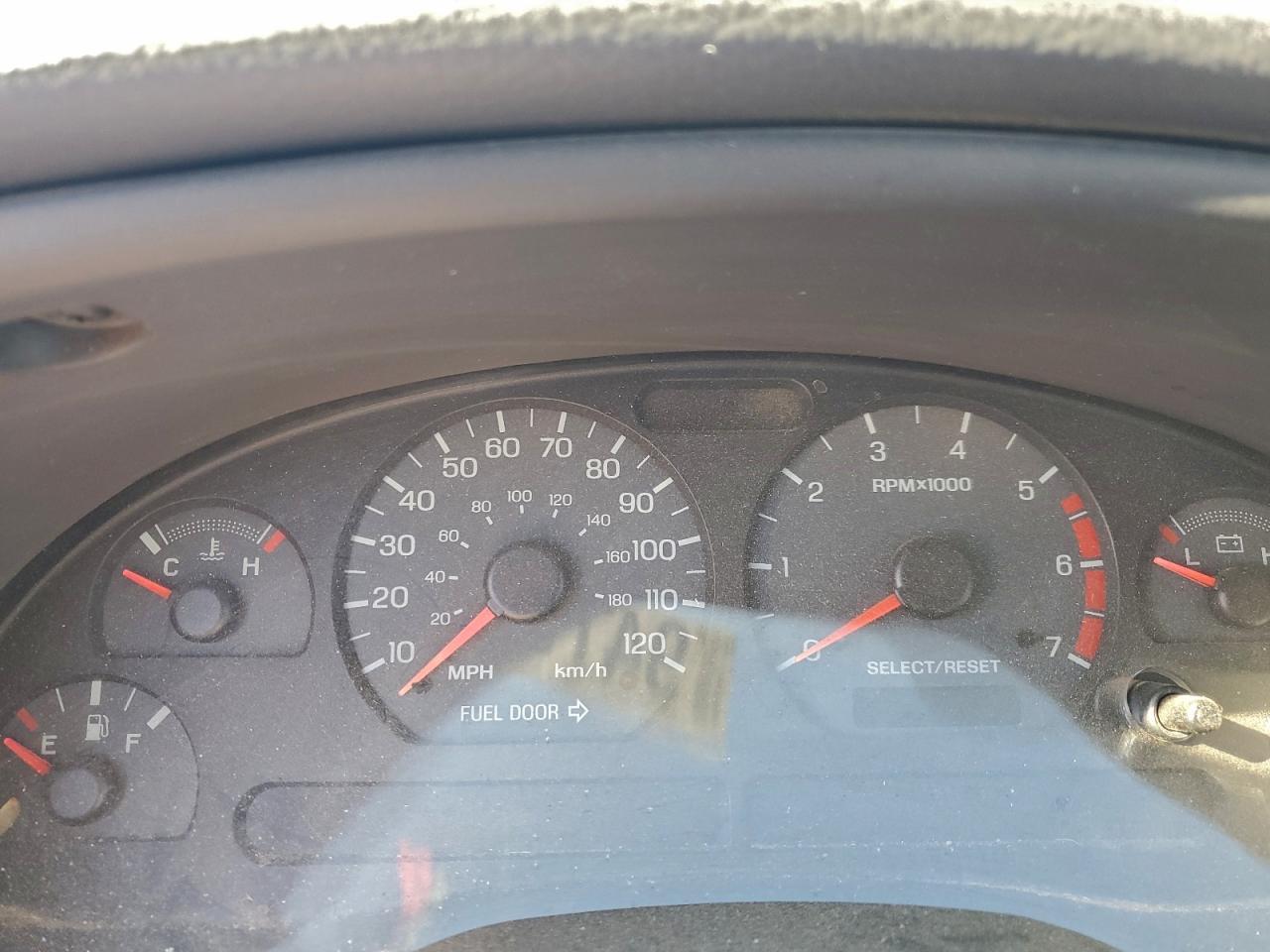 2004 FORD MUSTANG