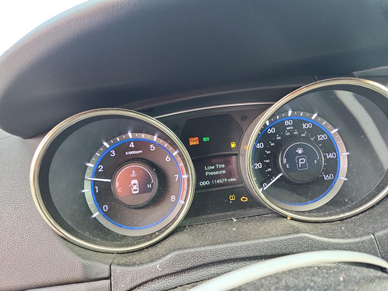 2011 HYUNDAI SONATA