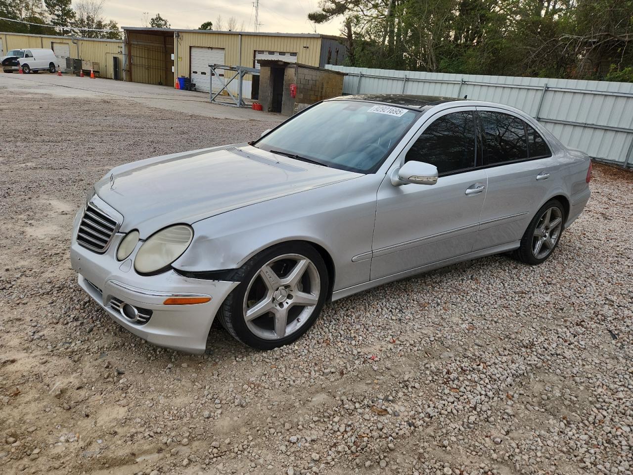 2009 MERCEDES-BENZ E-Class