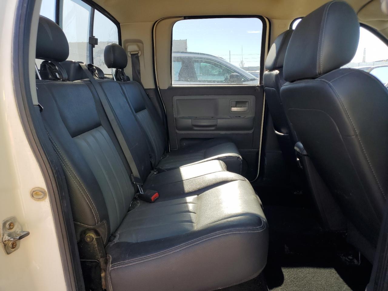 2008 DODGE Dakota