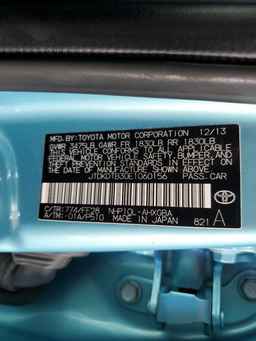2014 TOYOTA Prius c