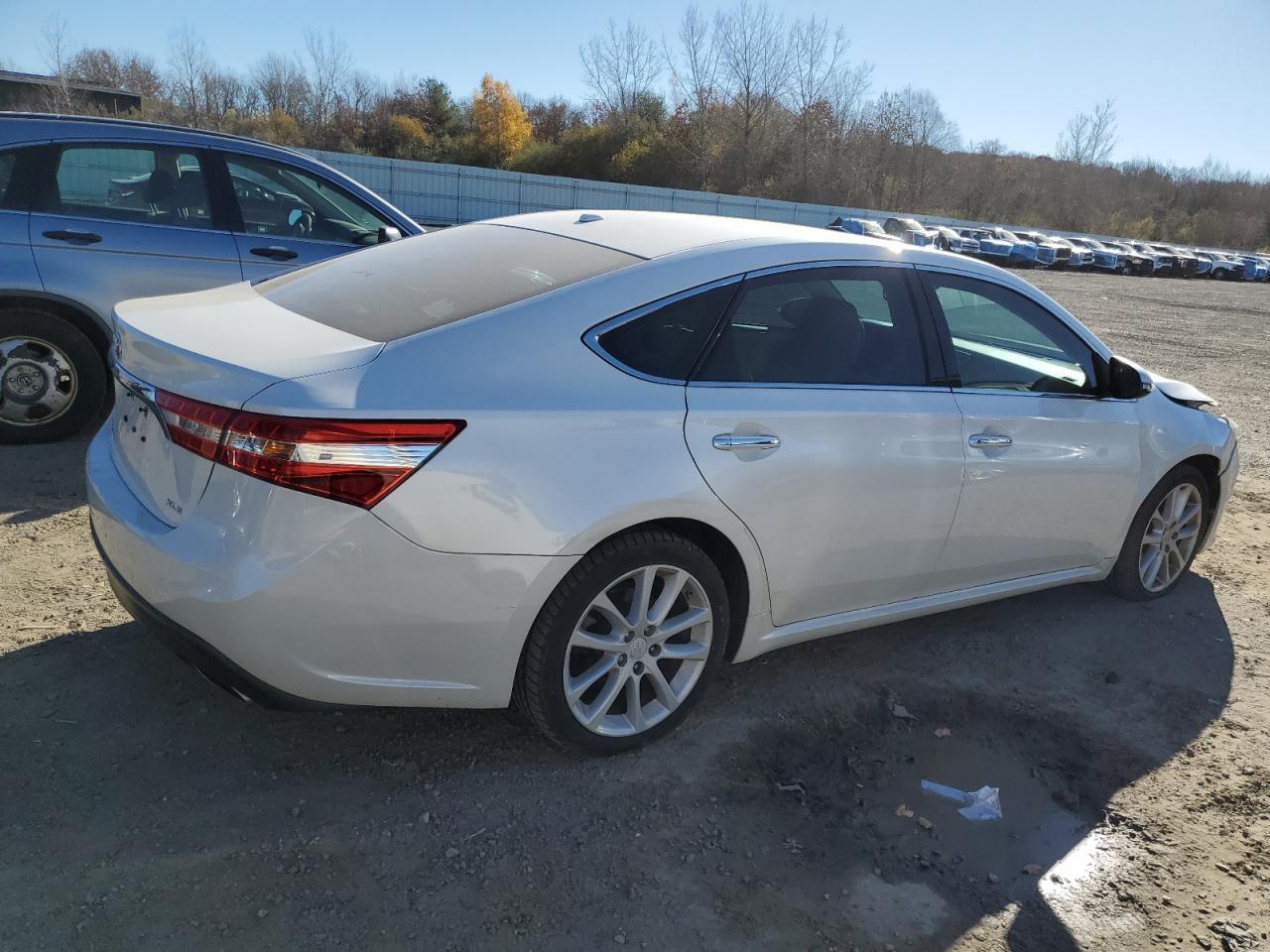 2014 TOYOTA Avalon