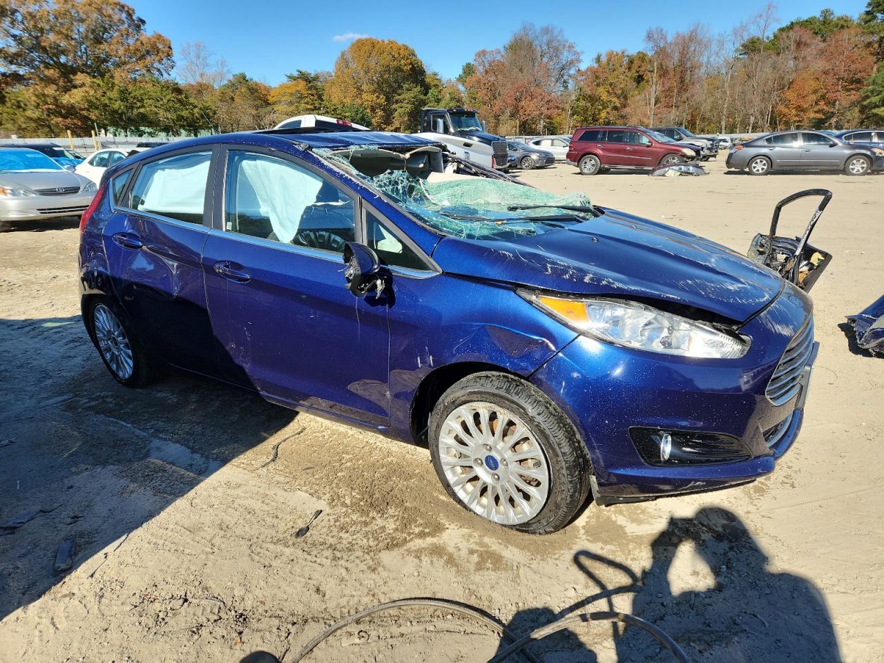 2016 FORD Fiesta