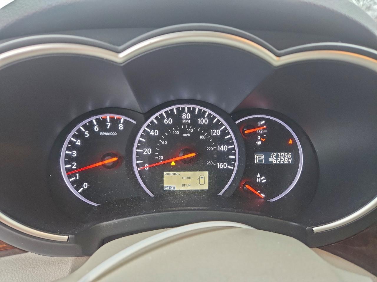2013 NISSAN Quest