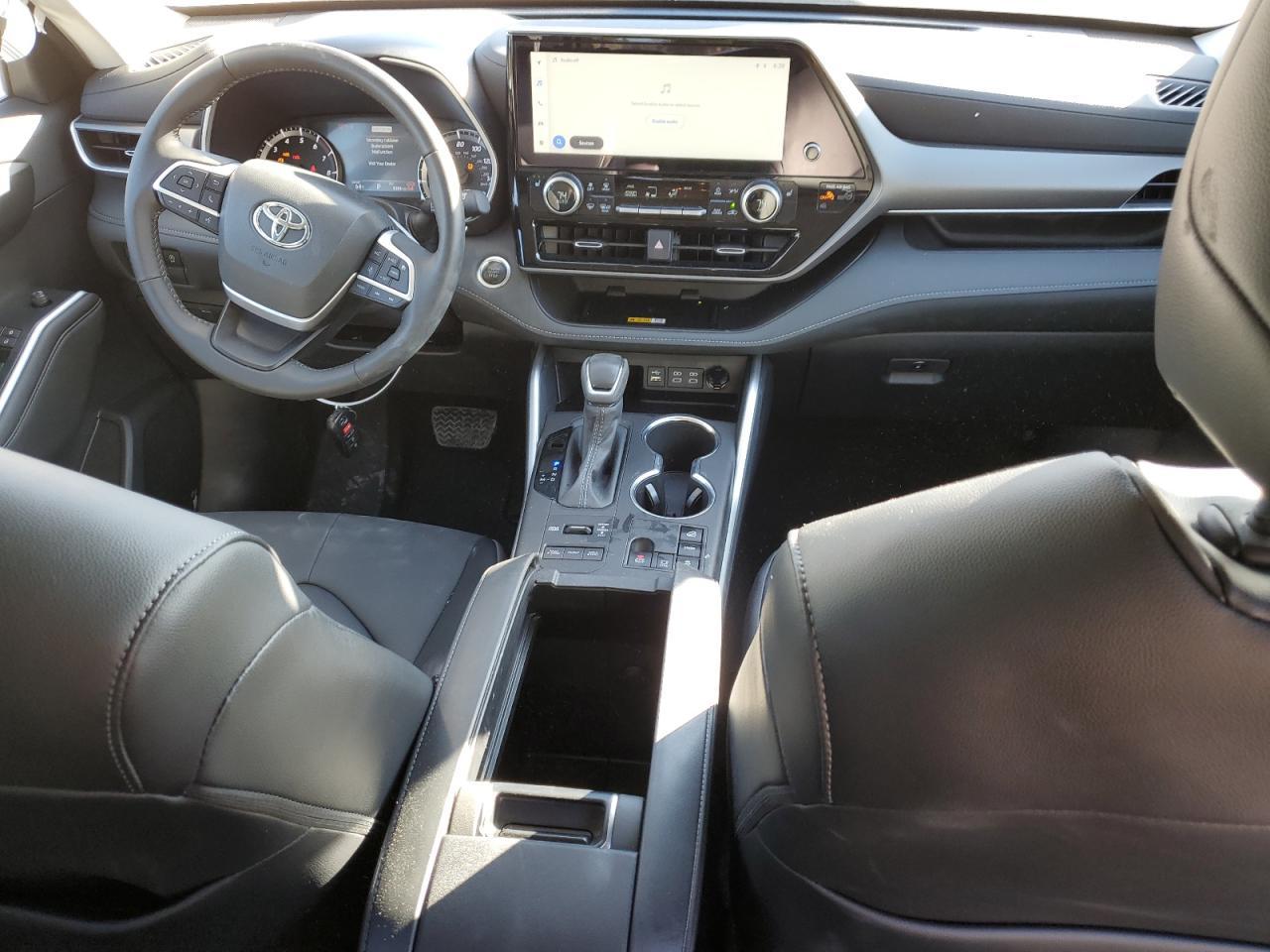 2025 TOYOTA HIGHLANDER