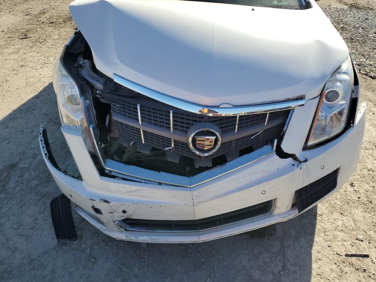 2010 CADILLAC SRX
