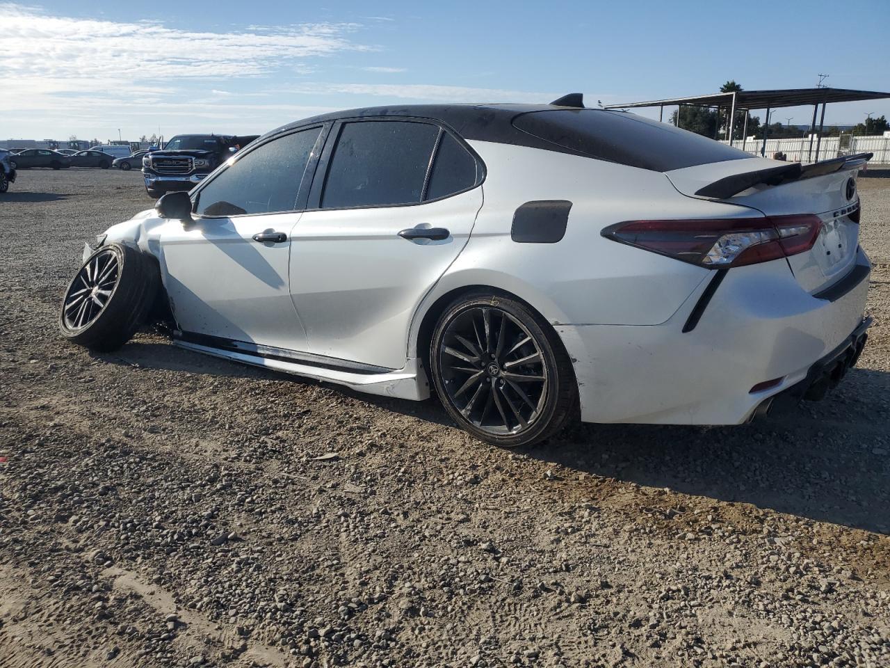 2024 TOYOTA CAMRY