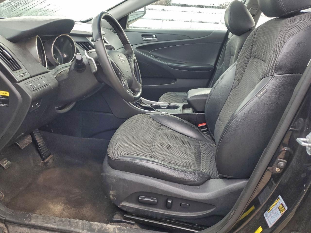 2011 HYUNDAI SONATA