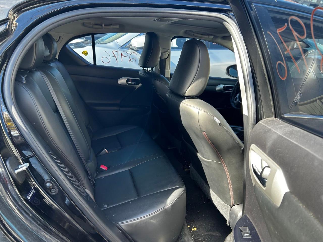 2013 LEXUS CT 200