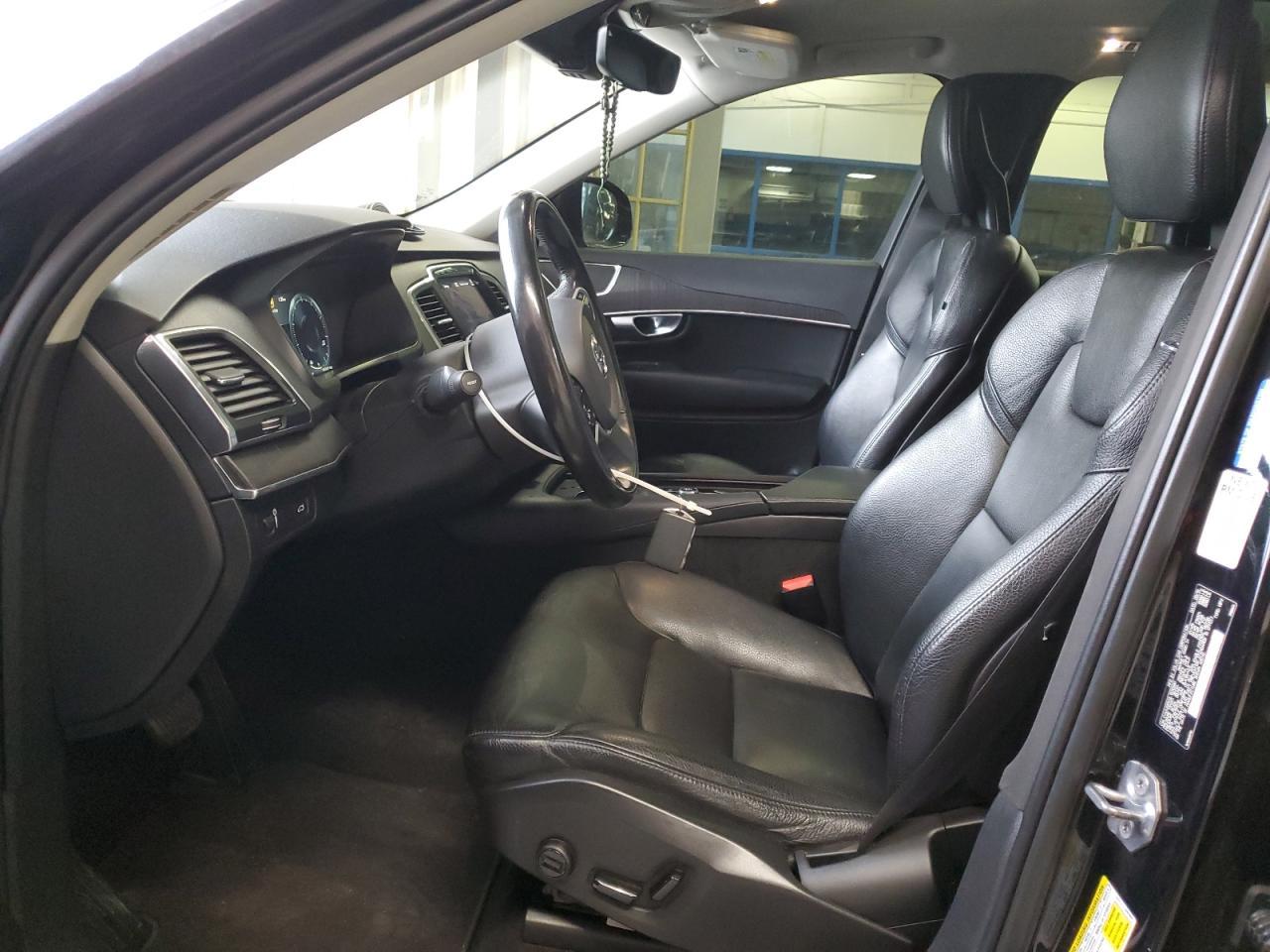 2020 VOLVO XC90