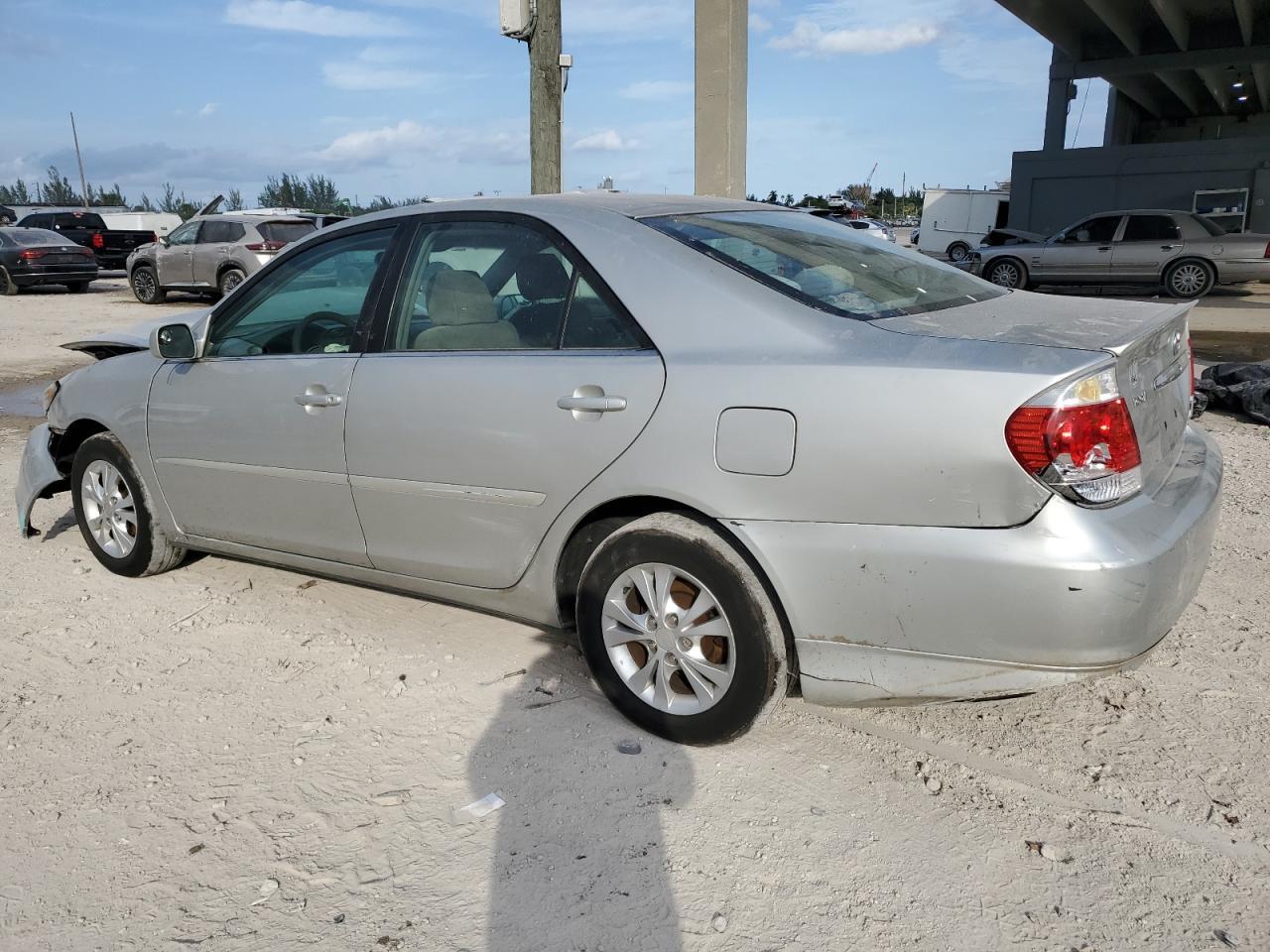 2005 TOYOTA CAMRY