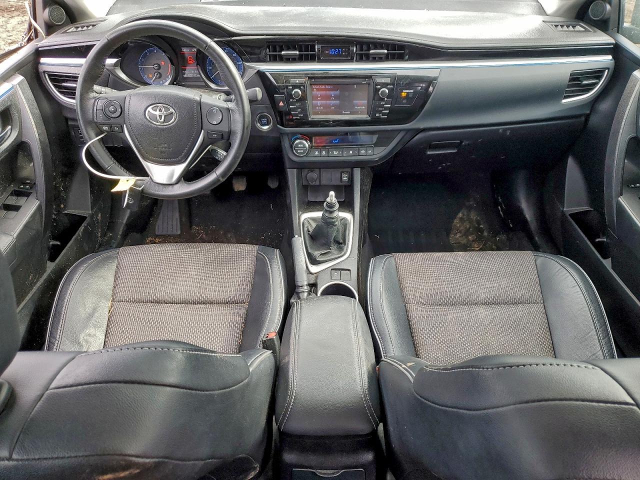 2015 TOYOTA COROLLA