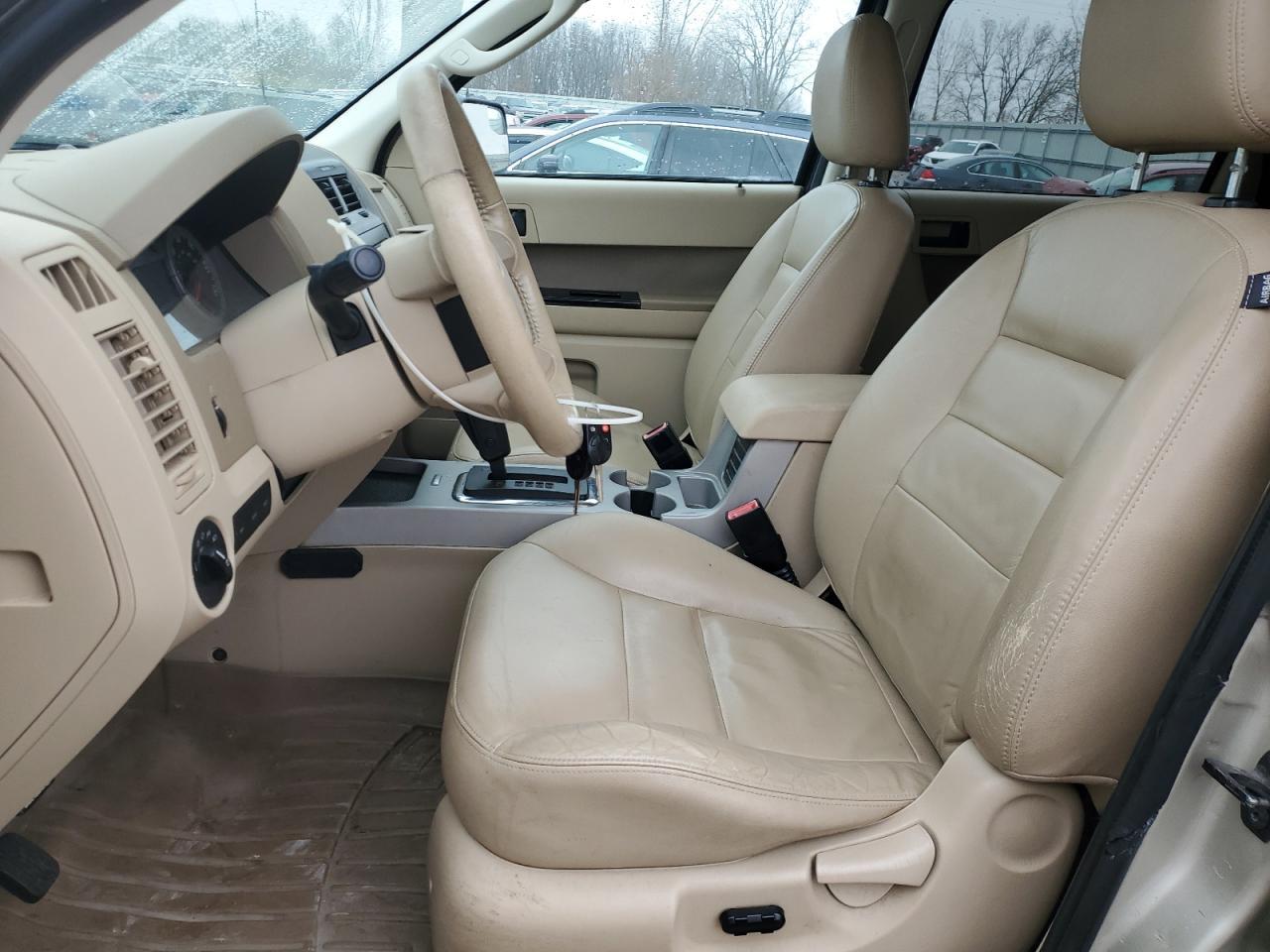 2010 FORD ESCAPE
