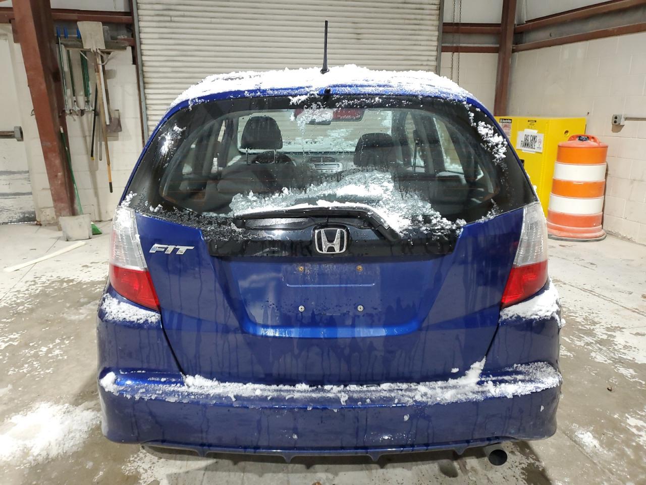 2011 HONDA FIT
