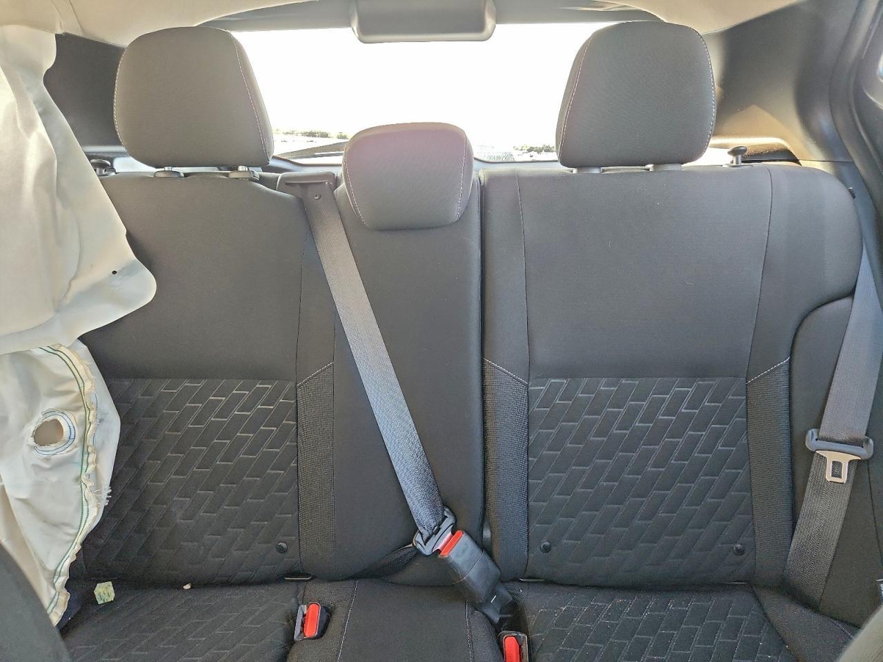 2021 NISSAN KICKS