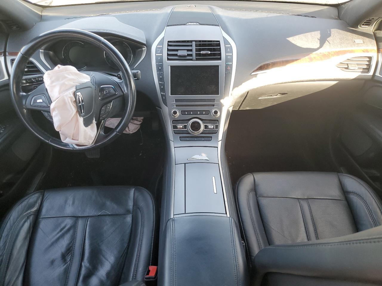 2017 LINCOLN MKZ