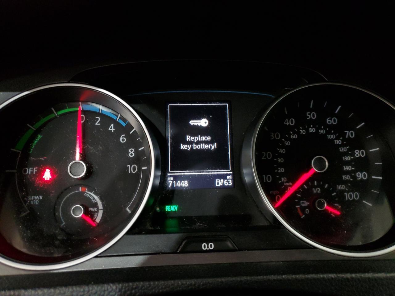 2016 VOLKSWAGEN e-Golf