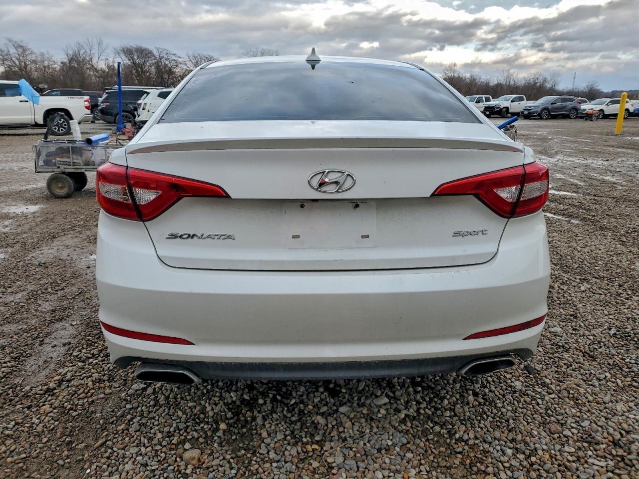 2016 HYUNDAI SONATA