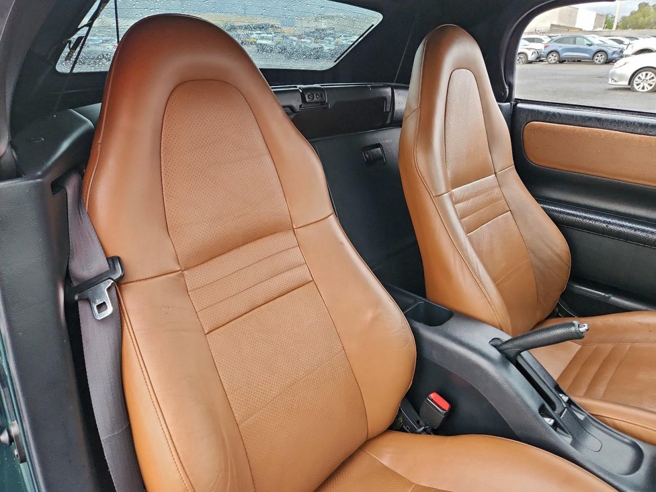 2001 TOYOTA Mr2