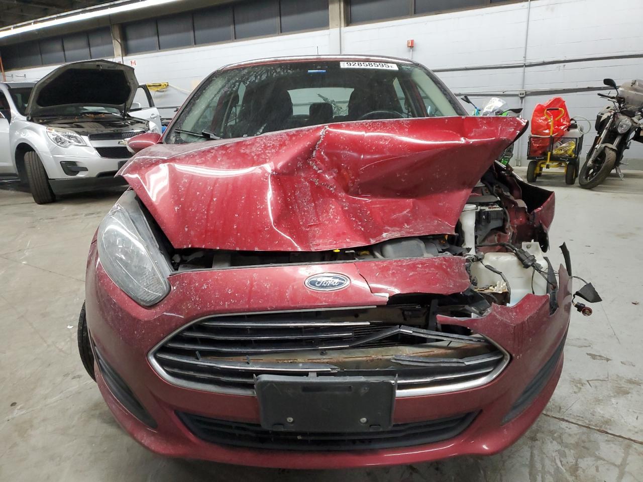 2015 FORD Fiesta