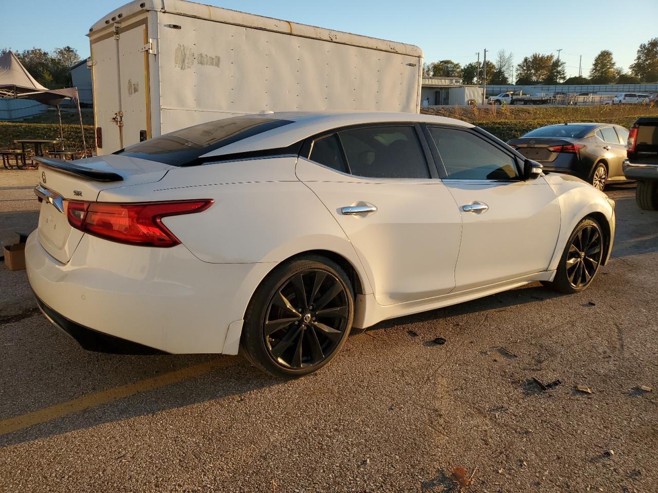 2017 NISSAN Maxima