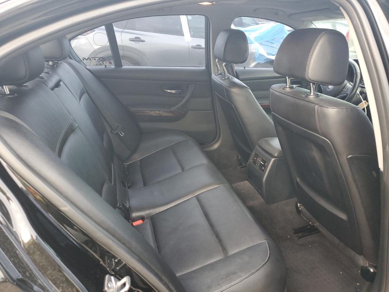 2011 BMW 3 SERIES