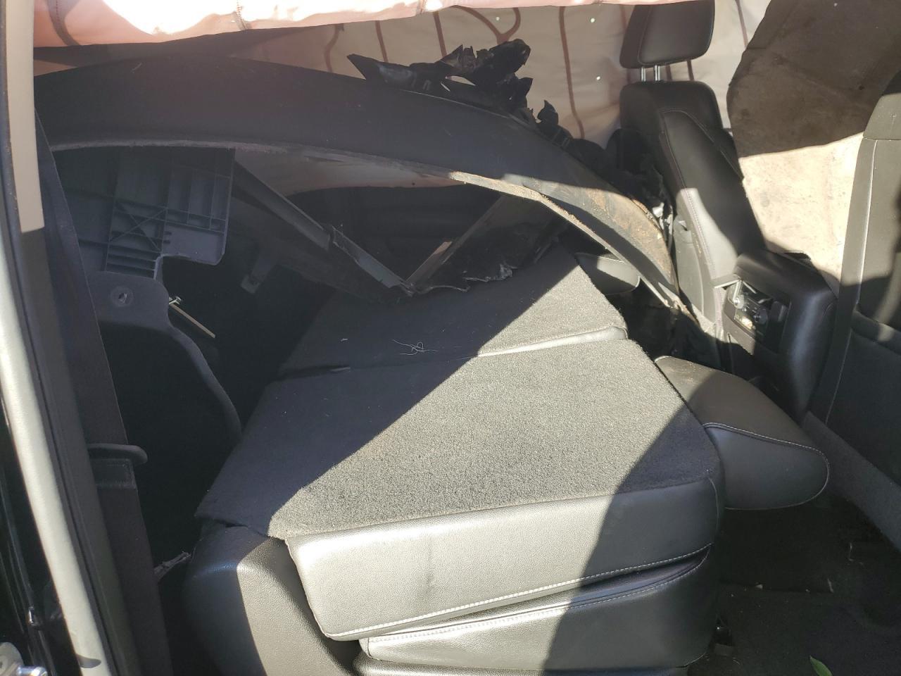 2016 CHEVROLET Suburban
