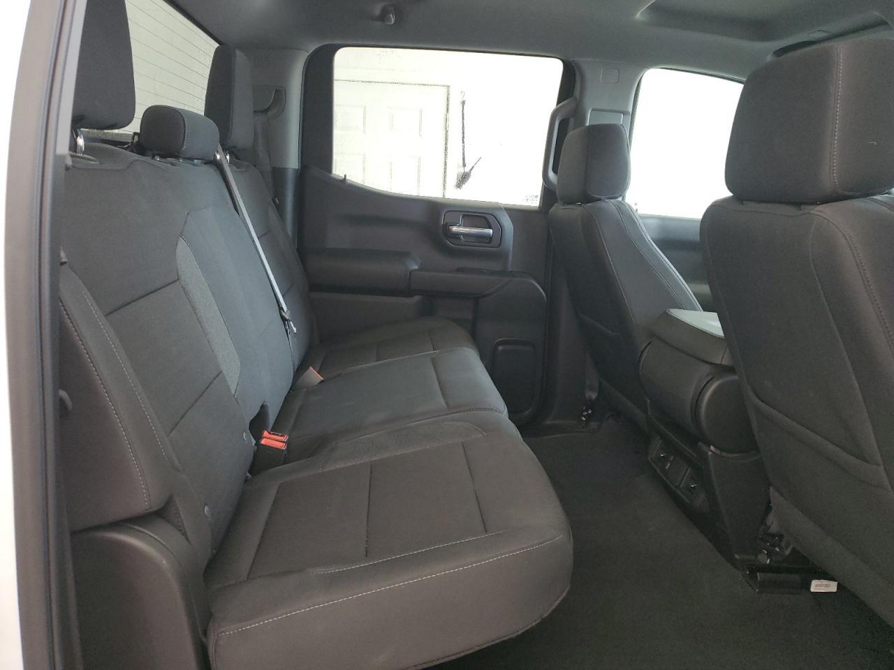 2025 CHEVROLET Silverado