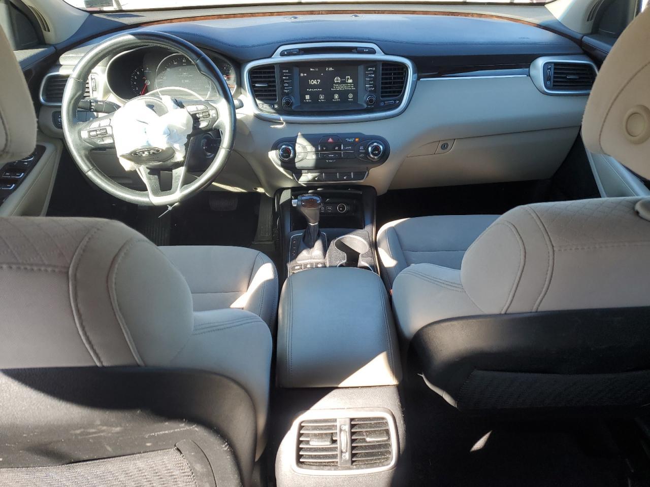 2017 KIA SORENTO