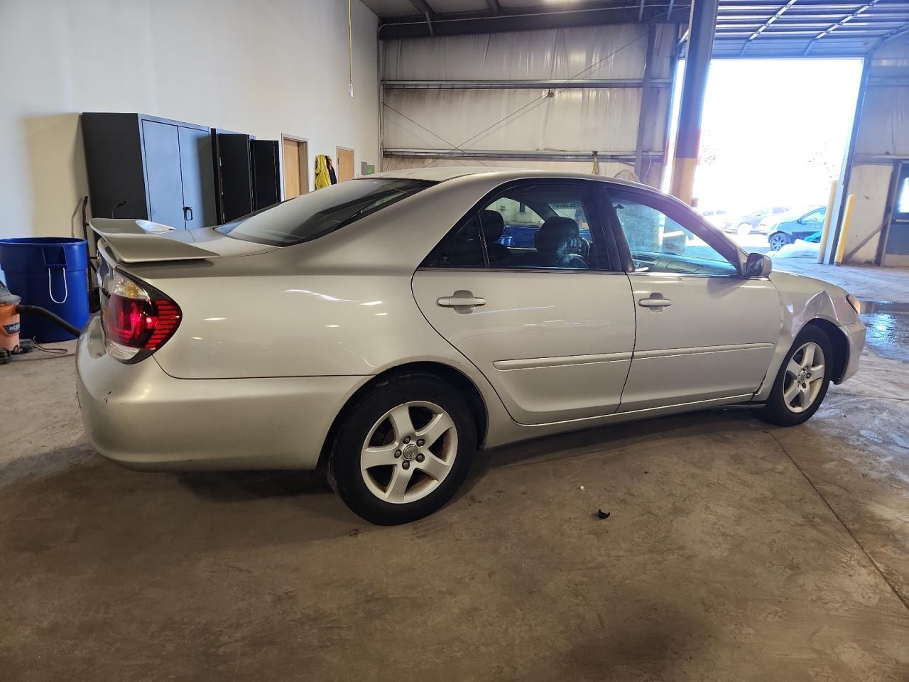 2005 TOYOTA CAMRY