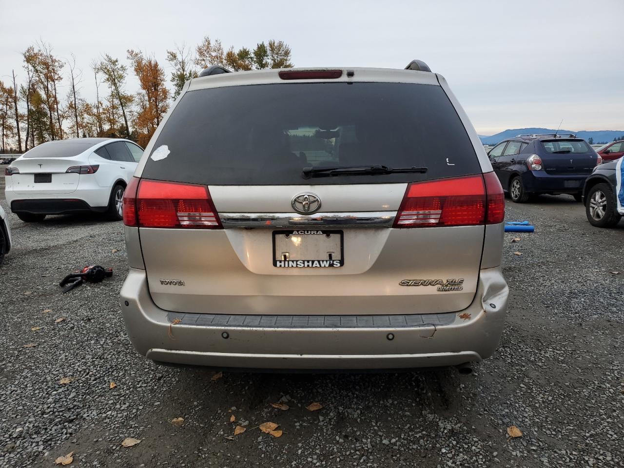 2005 TOYOTA SIENNA