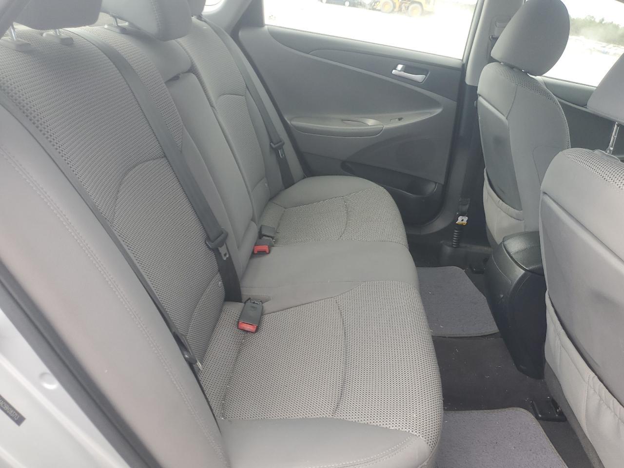 2011 HYUNDAI SONATA