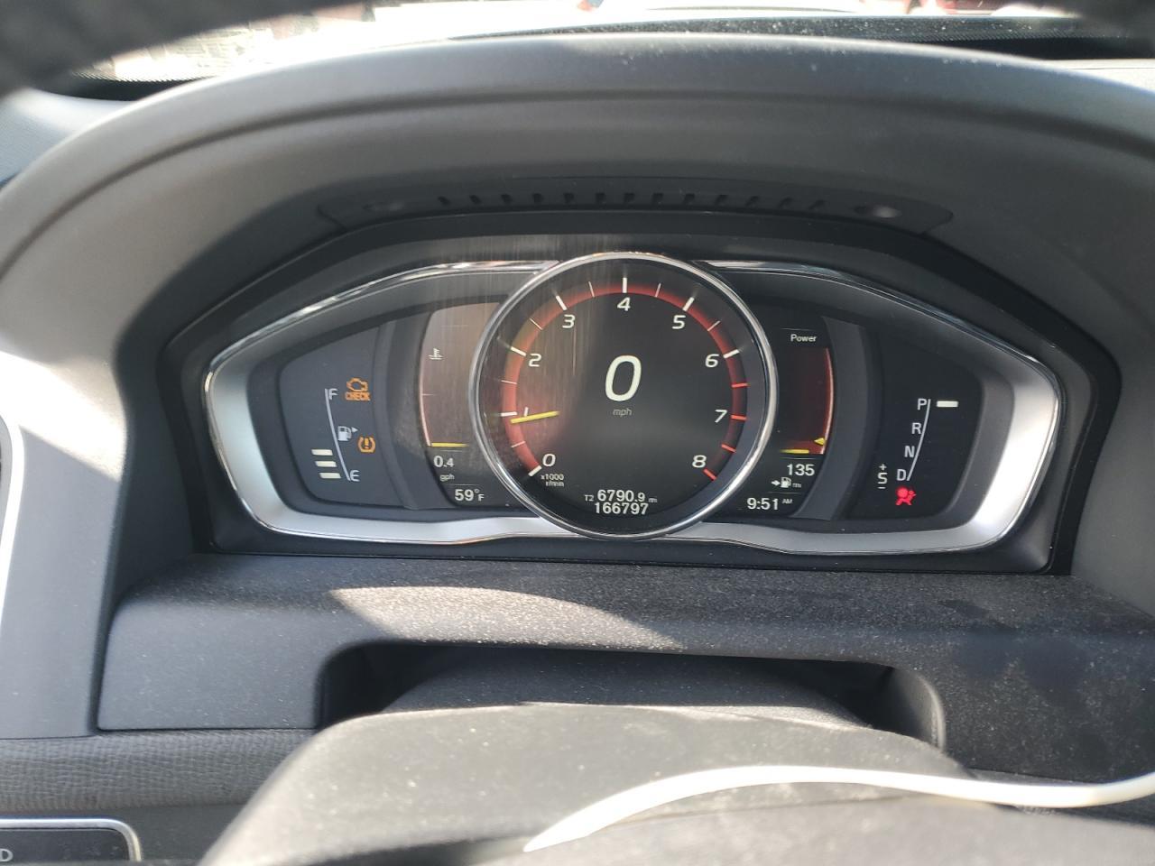 2017 VOLVO XC60