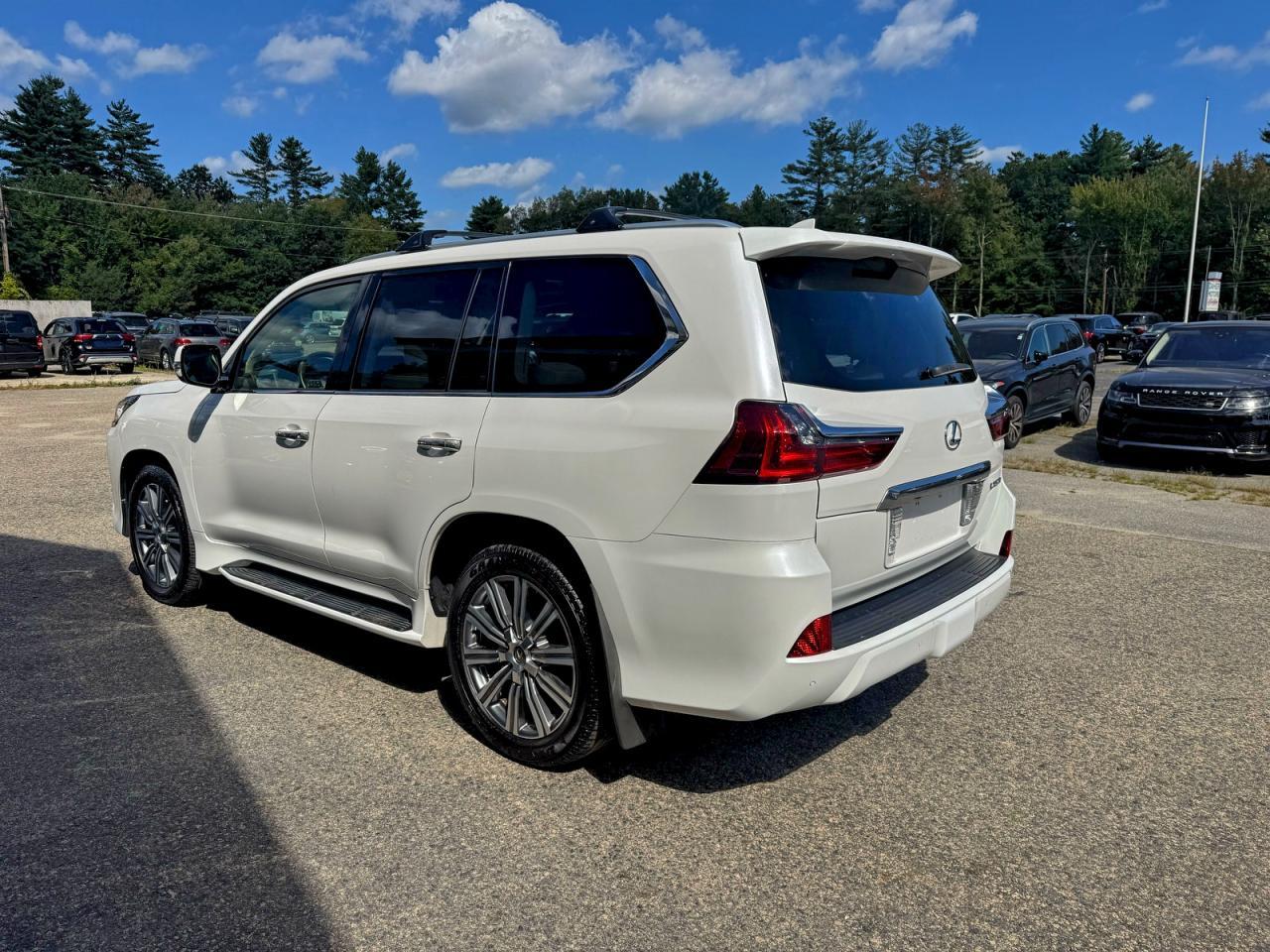 2016 LEXUS LX 570