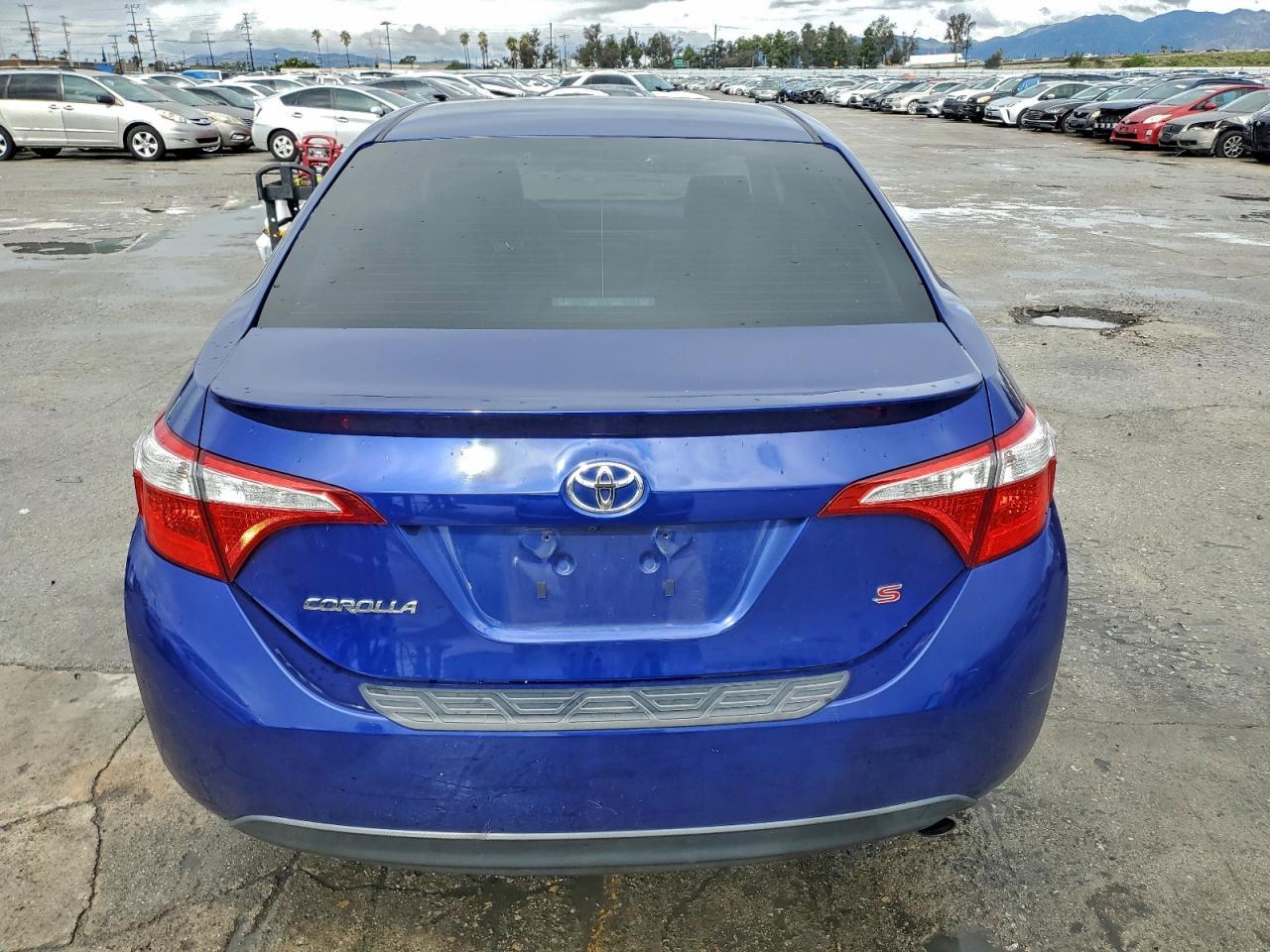 2015 TOYOTA COROLLA
